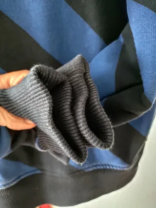 Sudadera Fred Perry Rayas Azul y Negro