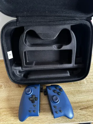 Controller Nintendo Switch Blu HORI + VALIGIA