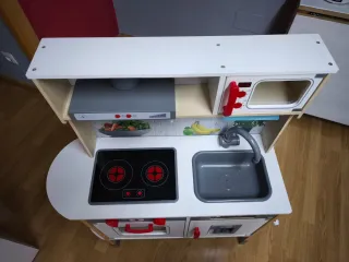 Cocinita de madera para niños. Acepto oferta