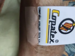 Manta de cama beige y marrón,cama de 1,20cm