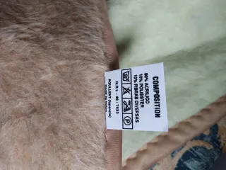 Manta de cama beige y marrón,cama de 1,20cm