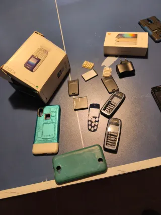 Lote di cellulari LG, Motorola, Nokia, Xiaomi