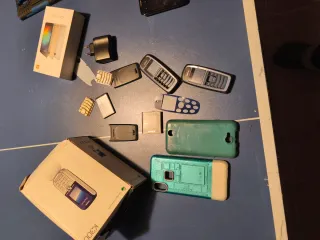 Lote di cellulari LG, Motorola, Nokia, Xiaomi