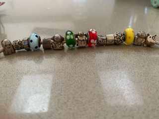 Pulsera Pandora con 13 charms