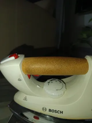 Centro de Planchado Bosch 2400W