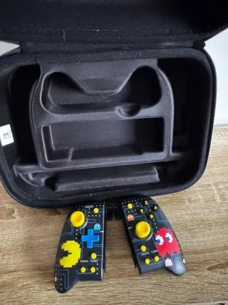 Custodia Nintendo Switch e Controller Pac-Man