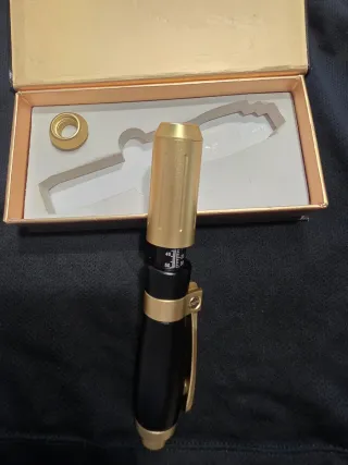 Pluma de Ácido Hialurónico sin Agujas