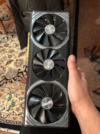 Sapphire NITRO+ Radeon RX Vega 64 Tarjeta Gráfica