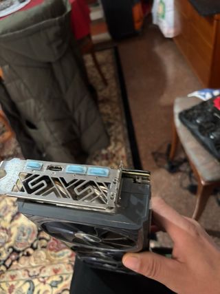 Sapphire NITRO+ Radeon RX Vega 64 Tarjeta Gráfica