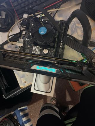 Sapphire NITRO+ Radeon RX Vega 64 Tarjeta Gráfica