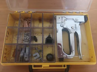 Grapadora Tapicero PETRUS 330