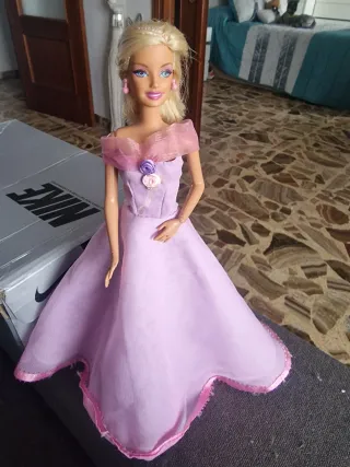 Barbie Mattel con abito da sera