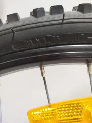 Bicicleta MTB Blanca B'TWIN