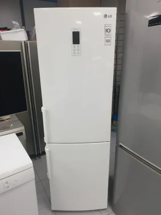 Nevera LG 1.90m x 60cm