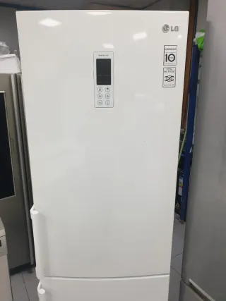 Nevera LG 1.90m x 60cm