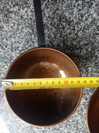 Cazo de cobre y metal