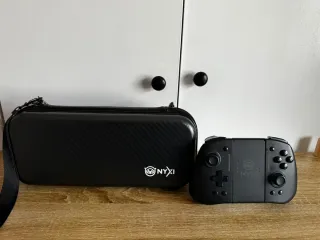 NYXI - Funda y Mandos para Nintendo Switch