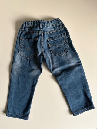 Completo bambino felpa, jeans maglietta