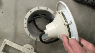 Foco piscina con nicho para liner y hormigón