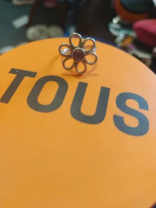 Anillo Tous Flor de amatista y plata de ley