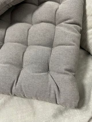 3 Cojinescuadrados grises (3 unidades) Leroy Merlí