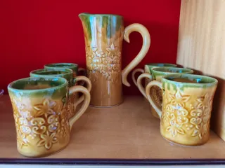 Jarra y 6 tazas vintage