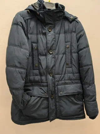 Giubotto uomo sagomato con cappuccio Tg. L