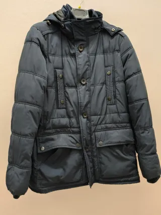 Giubotto uomo sagomato con cappuccio Tg. L