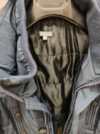 Giubotto uomo sagomato con cappuccio Tg. L