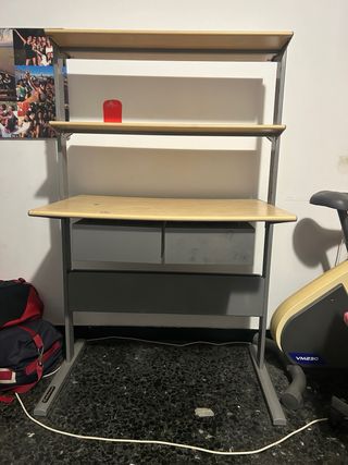 Scrivania Ikea legno e metallo