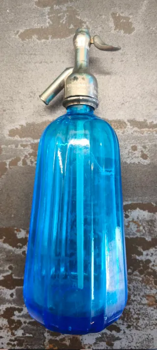 Sifón antiguo piramidal Andorra