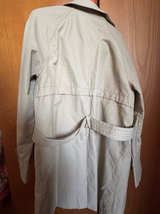 Gabardina Zara niña Talla 10 Beige