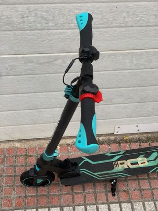 Patinete eléctrico infantil