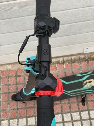 Patinete eléctrico infantil