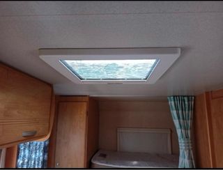 Caravana Sterckeman modelo 526 CE con 3 ambientes