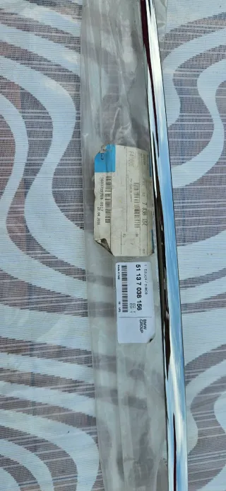 Embellecedor maletero BMW E39 Cromado Original