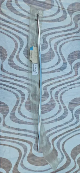 Embellecedor maletero BMW E39 Cromado Original