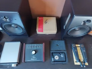 Vendita per chiusura studio di registrazione