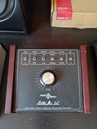 Vendita per chiusura studio di registrazione