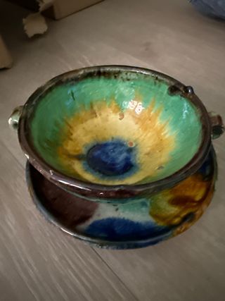 Tazón sopero con plato de cerámica taza roto un po