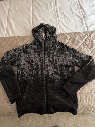 Sudadera Adidas Z.N.E Knit Gris y Negra