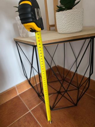 Mesa Hexagonal Madera y Metal con Macetas