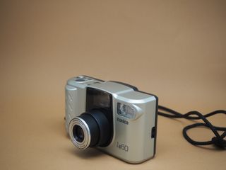 Konica Z-UP 60 Camara analógica 35mm
