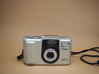 Konica Z-UP 60 Camara analógica 35mm