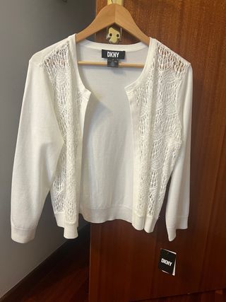 Chaqueta DKNY blanca fina encaje