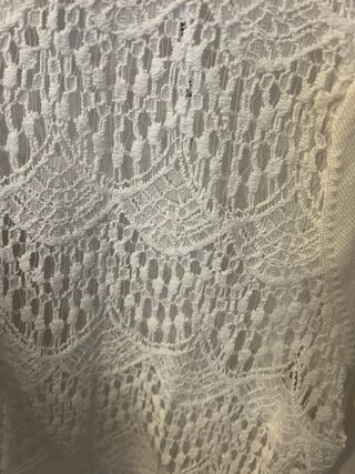 Chaqueta DKNY blanca fina encaje