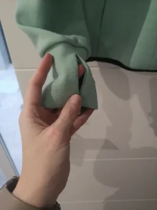 Chaqueta deportiva con capucha