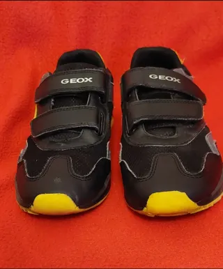 Scarpe bambino Geox J Pavel Boy J0415A