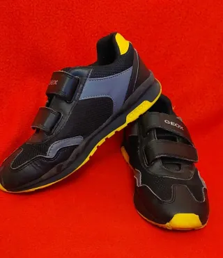 Scarpe bambino Geox J Pavel Boy J0415A