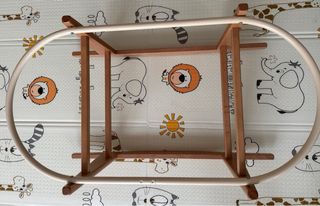 Moisés mimbre con vestiduras en verde agua